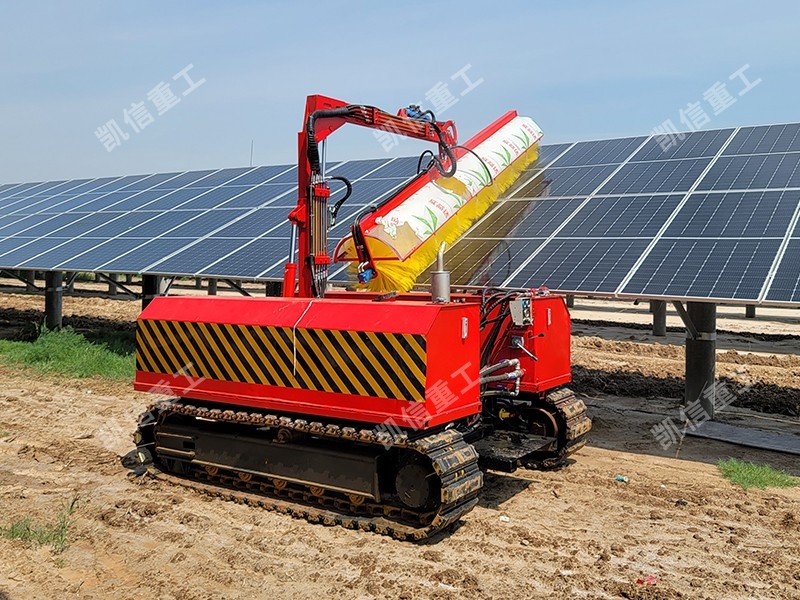 履帶光伏清洗機